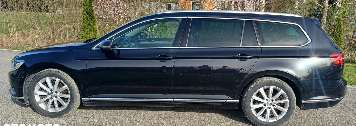 Volkswagen Passat cena 67800 przebieg: 193800, rok produkcji 2017 z Radom małe 67